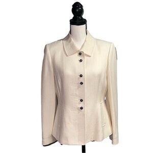 Tahari- Cream button up jacket